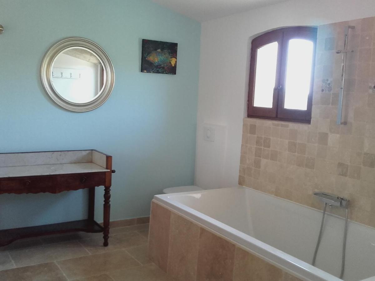 לה קסטלה La Bastide De L'Oliveraie מראה חיצוני תמונה