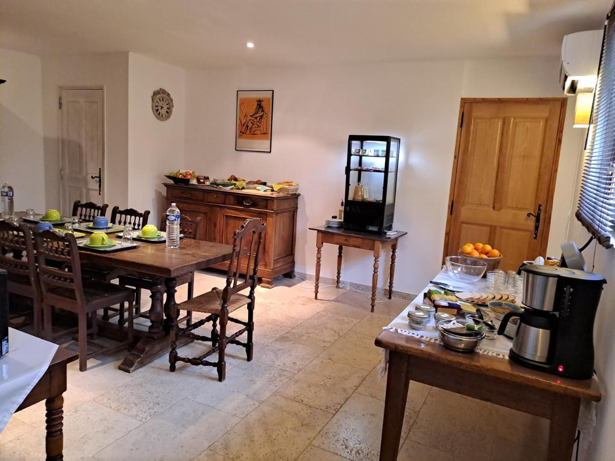 לה קסטלה La Bastide De L'Oliveraie מראה חיצוני תמונה